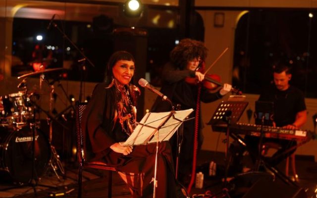 Pat Pereyra protagoniza mágica noche en Centro BR de Santiago