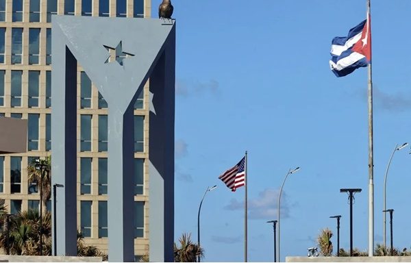 Cuba confirma un encuentro con enviados de EEUU en la isla