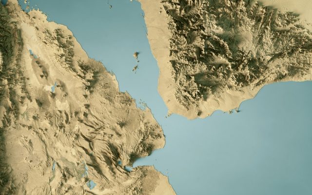Irán lanza advertencia de otro estrecho clave en Oriente Medio