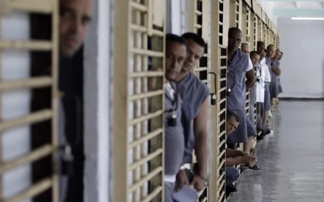 CUBA: Autoridades anuncian liberación de 2.000 reclusos