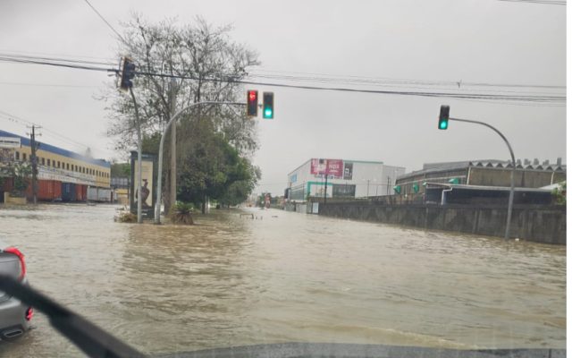 En RD una muerte y cuantiosos daños por torrenciales lluvias
