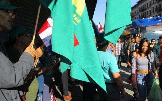 Partido Alianza País recolecta alimentos para pueblo cubano