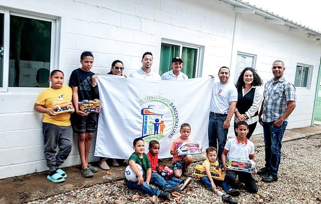 Voluntariado BC dona juguetes y ropa en Santiago Rodríguez