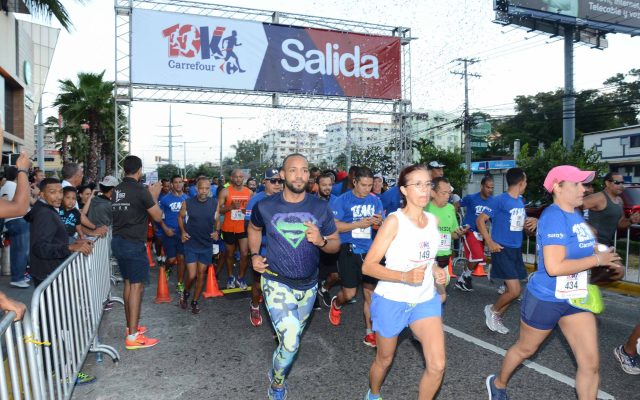 El tradicional Maratón Carrefour 10K con miles de participantes
