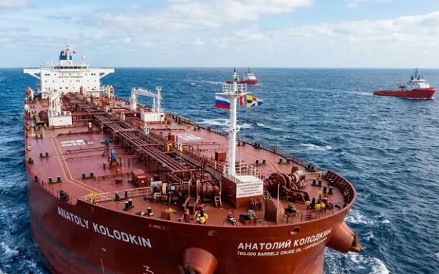 CUBA: Petrolero enviado por Rusia entregó 100 mil t crudo