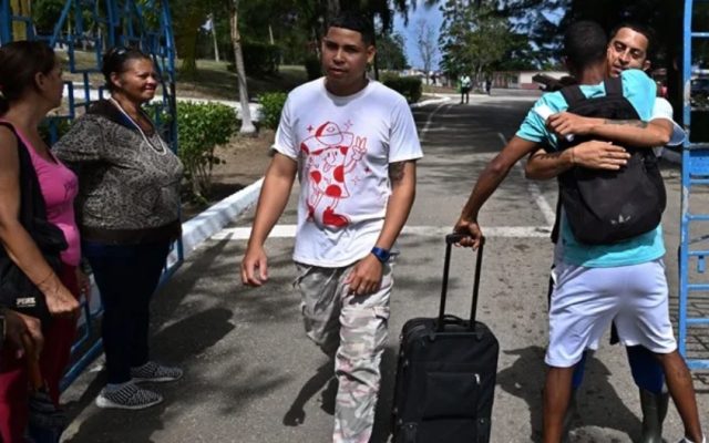 Cuba inició la excarcelación de más 2.000 presos tras indulto