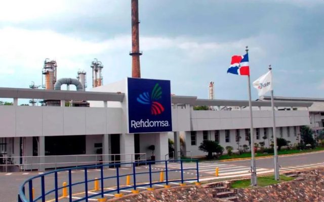 Abinader inauguró planta productora de resina PET