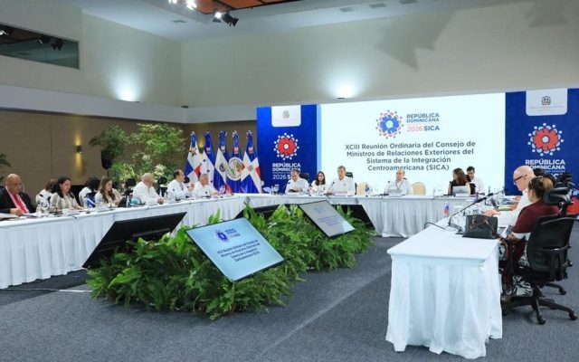 Se reúnen en la RD cancilleres de países que integran el SICA