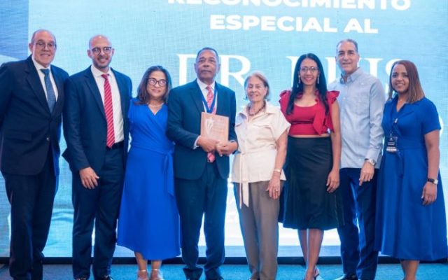 Innovación y ciencia marcan el Simposio de Sonografía