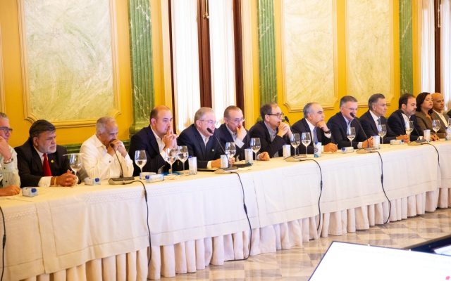 Empresarios RD ven «positivo» encuentro para analizar crisis