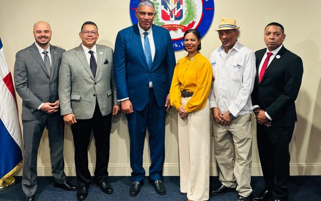 Comisión Partido Republicano visita al cónsul general de RD