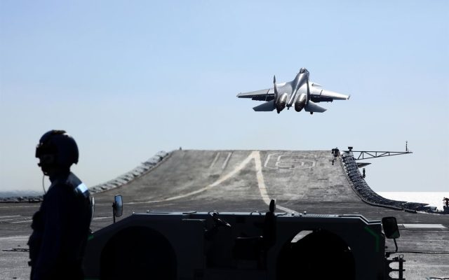 China pone en marcha serie de maniobras militares en Pacífico