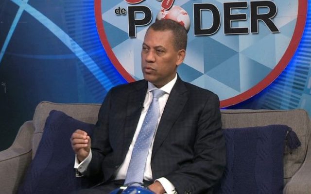 Presidente del INDOTEL alerta sobre noticias falsas en redes