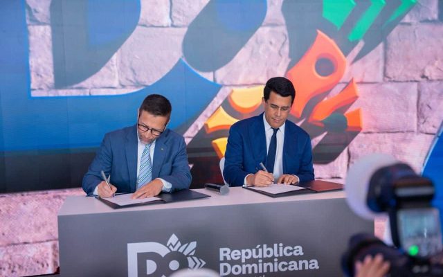MIAMI: RD firma 15 acuerdos durante feria Tradeshow 2026