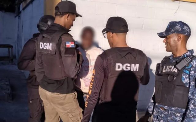 Migración detiene 903 ilegales haitianos y deporta otros 762