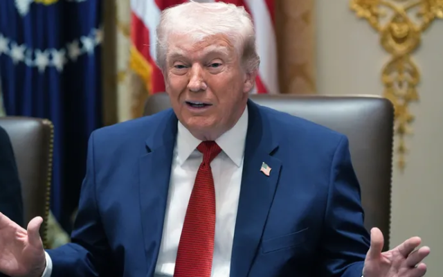 Trump anuncia el rescate del militar desaparecido en Irán