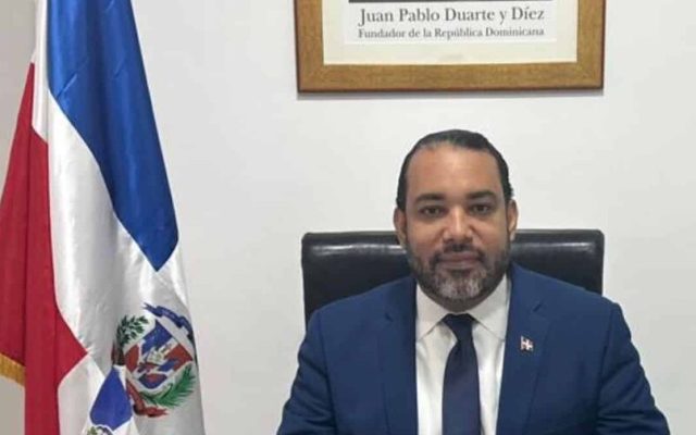 SEVILLA: Cónsul RD respalda reformas al sistema consular