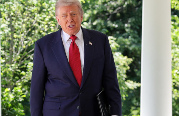 Trump cree situación con Irán está «al 50%» entre un acuerdo