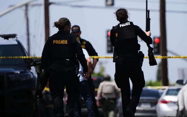 EEUU: Al menos tres muertos en tiroteo mezquita de San Diego