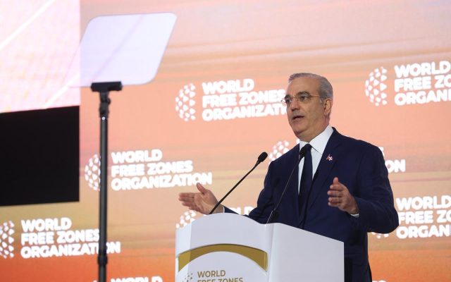PANAMA: Abinader promueve a la RD como destino confiable