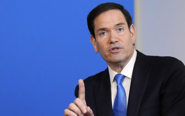Marco Rubio dice que Ormuz se reabrirá «de una forma u otra»