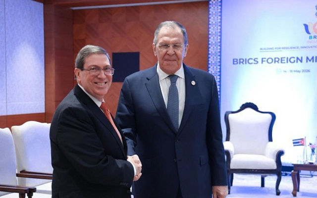 Rusia dispuesta a ayudar a Cuba «en medio bloqueo de EU»