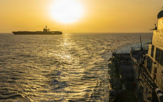 Irán impide que destructores de Estados Unidos entren a Ormuz