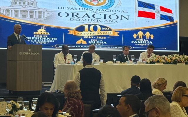 Décimo Desayuno Nacional de Oración reúne a líderes en SD