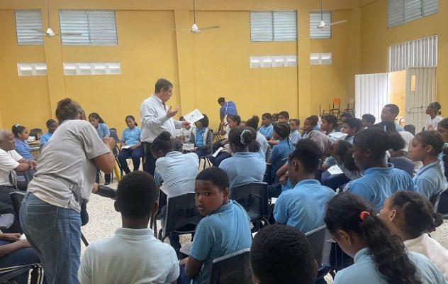 FundoVida promueve lectura y valor histórico Día de Madres