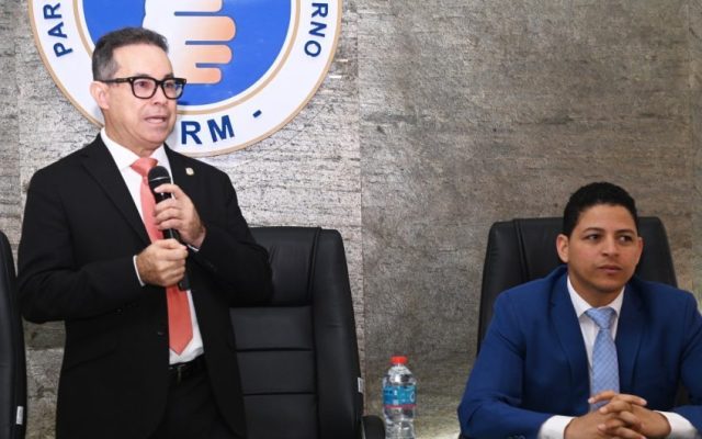 Diputados del PRM aprueban posponer elección autoridades