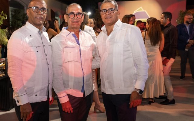 Banco Santa Cruz inaugura un centro de negocios en Valverde