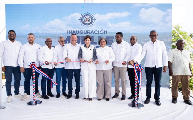 Vicepresidenta entrega muelle y un hospital en Sabana de la Mar