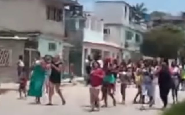 Cubanos protestan en calles por apagones y crisis generalizada