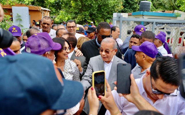 Danilo ve sospechosa decisión JCE de suspender las encuestas