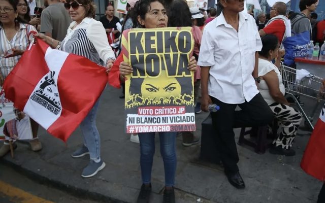 PERÚ: Marcha contra candidata presidencial Keiko Fujimori
