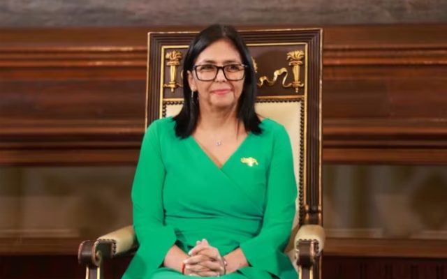 Delcy: Es hora de que regresen ya los venezolanos del exterior