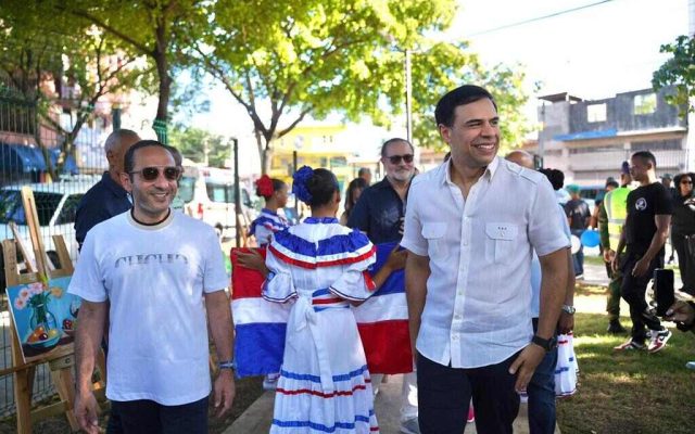 «Tardes de Parque» llena de arte el Ensanche Luperón del DN