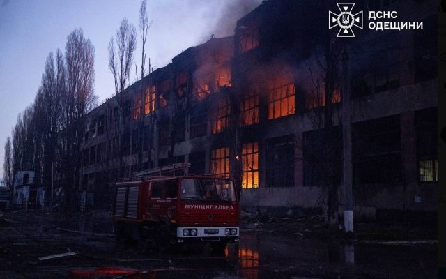 Rusia y Ucrania declaran tregua en aniversario de la derrota nazi