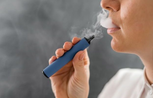 Neumología: vapeo se disfraza con mercadeo atraer a jóvenes