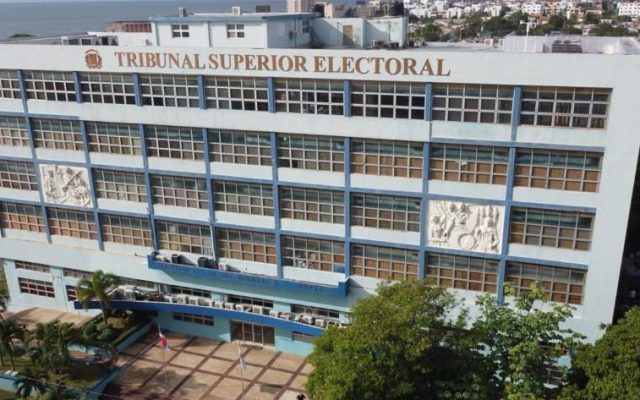 Solicitan a TSE medida extrema urgencia contra resolución JCE