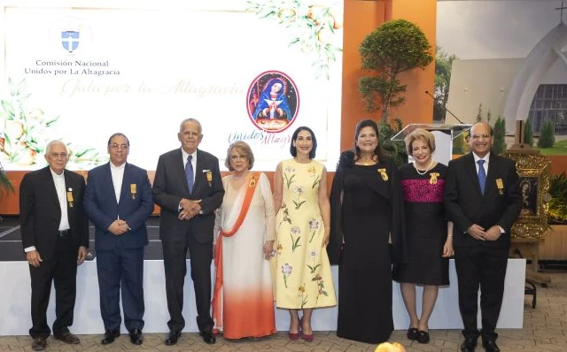 Gala por la Altagracia valora aportes para centenario virgen