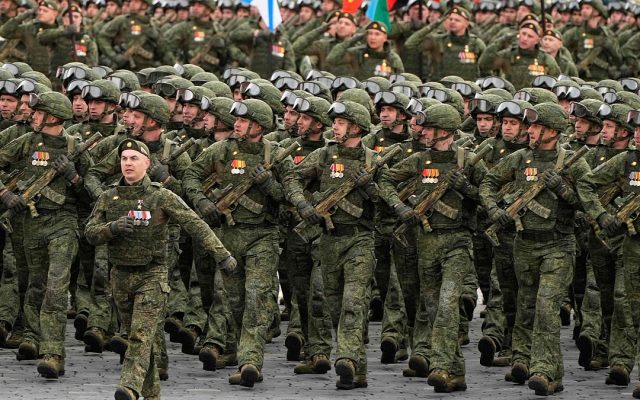Rusia y Ucrania se acusan de violar alto el fuego de tres días