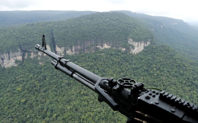 Venezuela «preocupada» por el bombardeo guerrilla Colombia