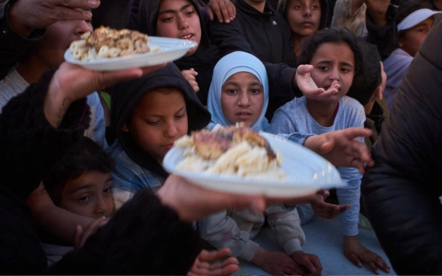 La FAO alerta sobre crisis de alimentos por cierre de Ormuz