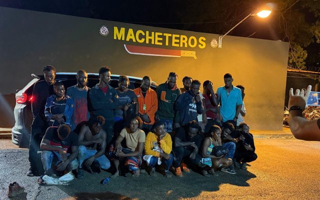 ERD detiene indocumentados tras abandono jeepeta en Mao