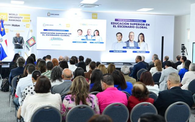 Autoridades concluyen el Foro Educativo Superior de docentes