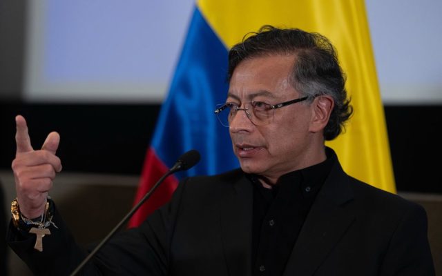 COLOMBIA: Petro trasladará a los grupos armados ilegales