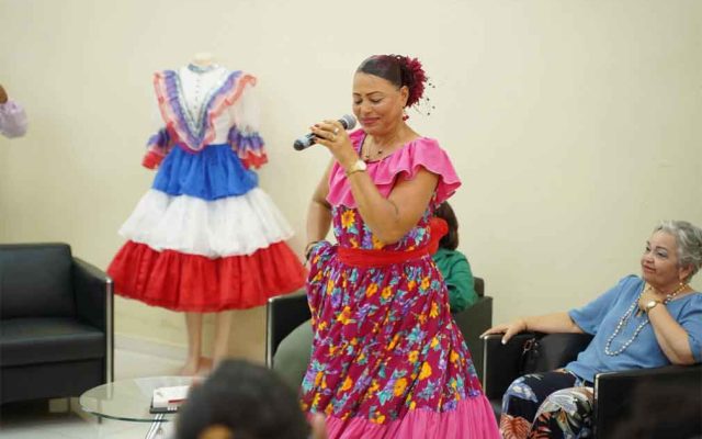 Festival cultural de Enriquillo honra a Casandra Damirón