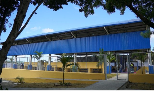 OCOA: El Presidente entrega un techado deportivo-escolar