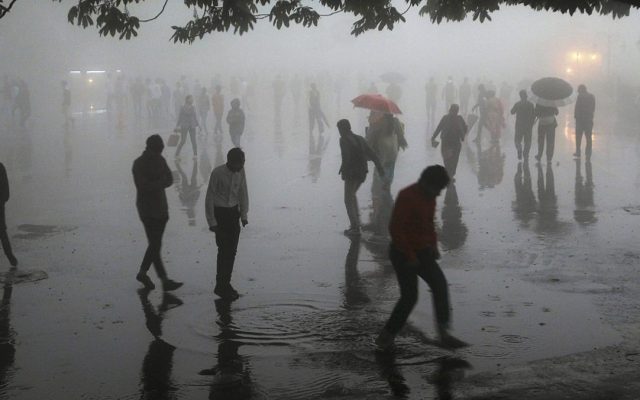 INDIA: Tormenta borra pueblos enteros; deja unos117 muertos